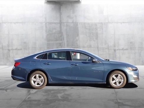 Used 2024 Chevrolet Malibu LT image 5