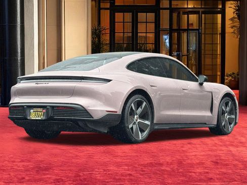 Used 2021 Porsche Taycan 4S image 8