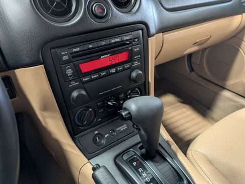 Used 2002 MAZDA MX-5 Miata LS RWD image 18