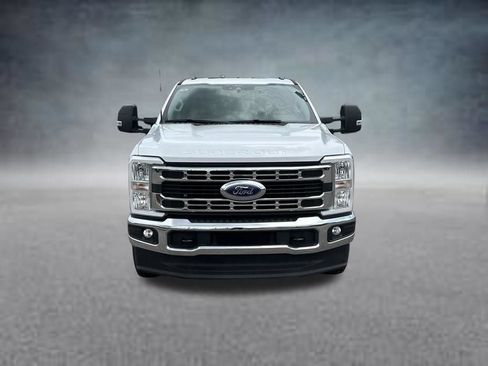 Used 2025 Ford F350 XLT AWD/4WD image 8