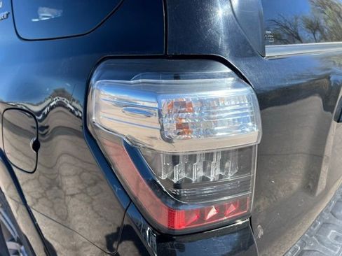 Used 2022 Toyota 4Runner TRD Sport w/ Technology Package image 10