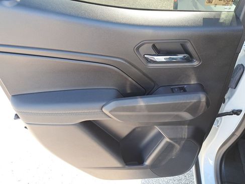 Used 2025 GMC Canyon Elevation image 7