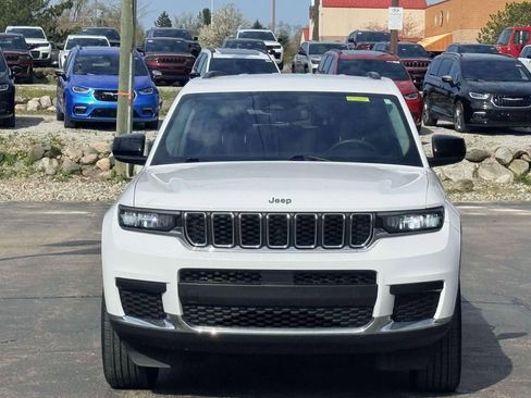 Used 2023 Jeep Grand Cherokee L Laredo w/ Luxury Tech Group I image 2