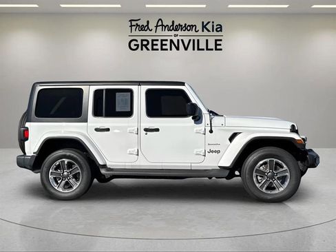 Used 2022 Jeep Wrangler Unlimited Sahara w/ Cold Weather Group image 2