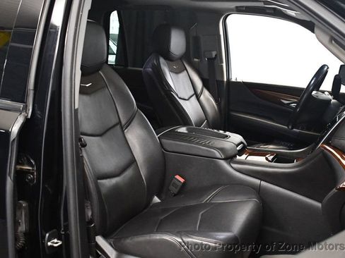 Used 2015 Cadillac Escalade Premium image 13