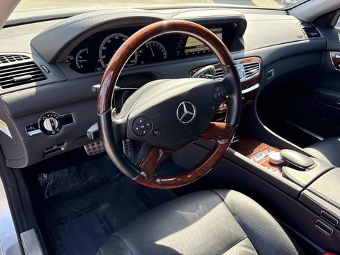 Used 2014 Mercedes-Benz CL 550 4MATIC image 16