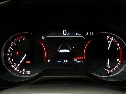 Used 2024 Toyota RAV4 LE image 27