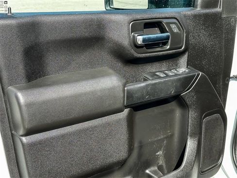 Used 2022 Chevrolet Silverado 2500 Custom w/ Custom Convenience Package image 11