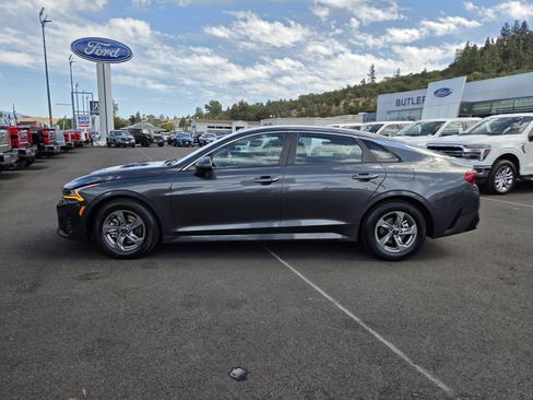 Used 2022 Kia K5 LXS FWD image 8