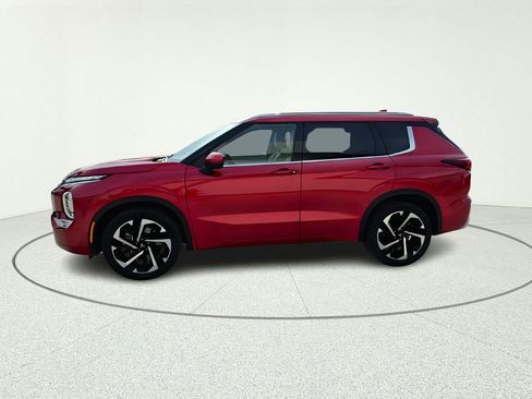 Used 2024 Mitsubishi Outlander SEL FWD image 3