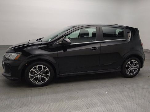 Used 2020 Chevrolet Sonic LT FWD image 2
