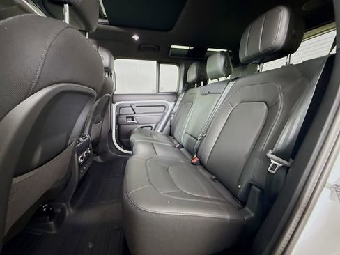 Certified 2025 Land Rover Defender 110 V8 AWD/4WD image 24