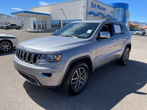 Used 2020 Jeep Grand Cherokee Limited image 1