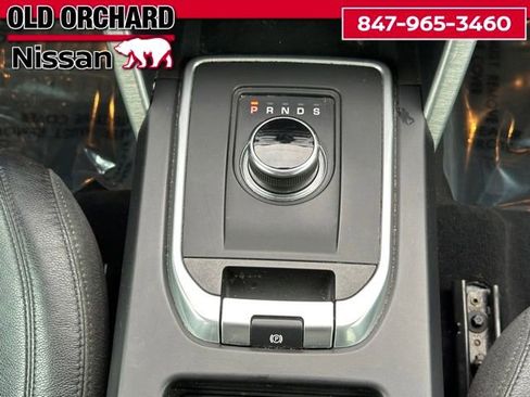 Used 2017 Land Rover Discovery Sport SE AWD/4WD image 16