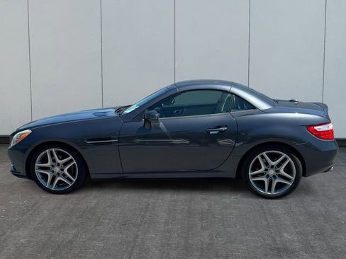 Used 2015 Mercedes-Benz SLK 250 image 2