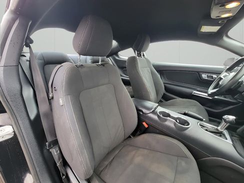 Used 2019 Ford Mustang Coupe image 25