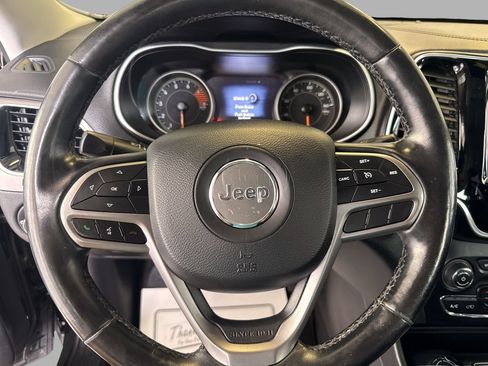 Used 2019 Jeep Cherokee Limited AWD/4WD image 14