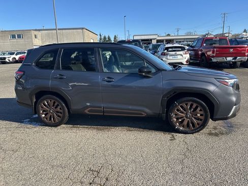 Used 2025 Subaru Forester Sport image 11