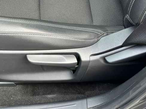 Used 2025 MAZDA CX-50 AWD 2.5 S w/ Select Package image 23