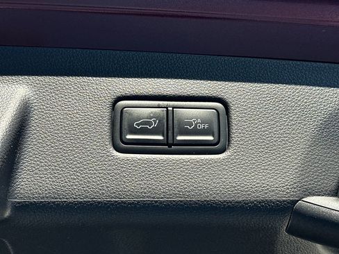 New 2026 Kia Carnival EX FWD image 7