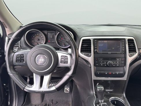 Used 2012 Jeep Grand Cherokee SRT8 w/ Luxury Group II image 18