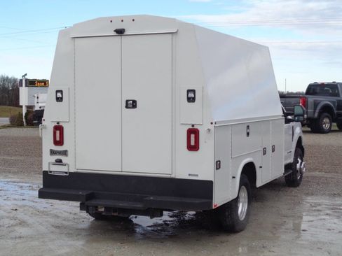 Used 2022 Ford F350 XLT w/ XLT Value Package image 7