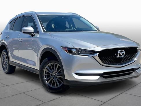 Used 2017 MAZDA CX-5 Touring FWD image 3