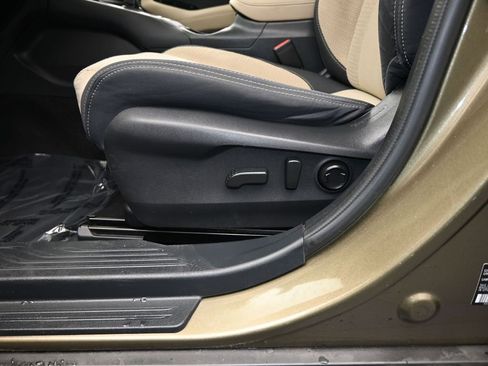 Used 2021 Subaru Outback Premium image 15