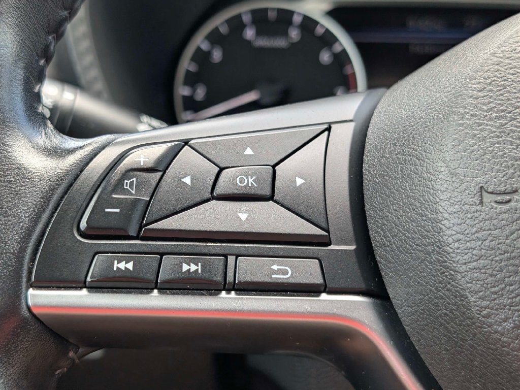 Used 2021 Nissan Sentra SV FWD image 24