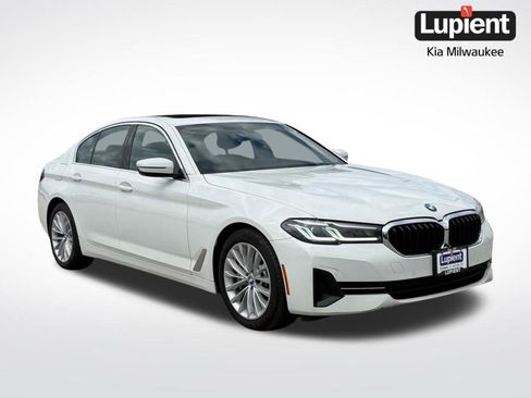 Used 2022 BMW 530i xDrive w/ Convenience Package AWD/4WD image 1