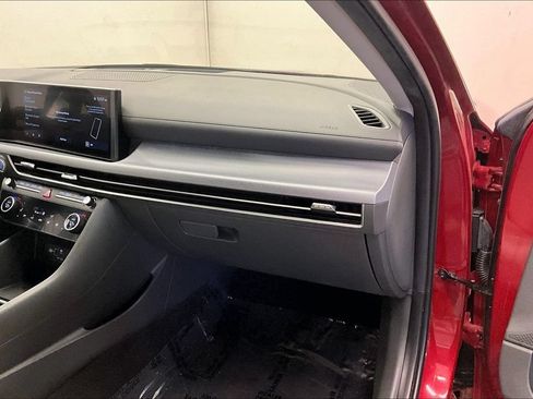 Used 2024 Hyundai Sonata SEL FWD image 15