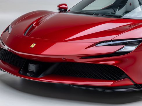 Certified 2025 Ferrari SF90 Spider AWD/4WD image 7