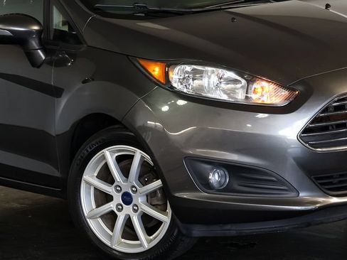 Used 2016 Ford Fiesta SE w/ Equipment Group 201A FWD image 8
