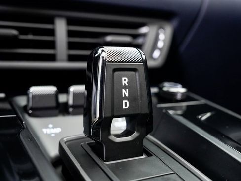 Used 2025 Porsche 911 Carrera image 21