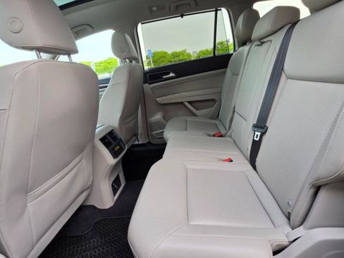 Used 2019 Volkswagen Atlas SE w/ Panoramic Sunroof Package AWD/4WD image 12