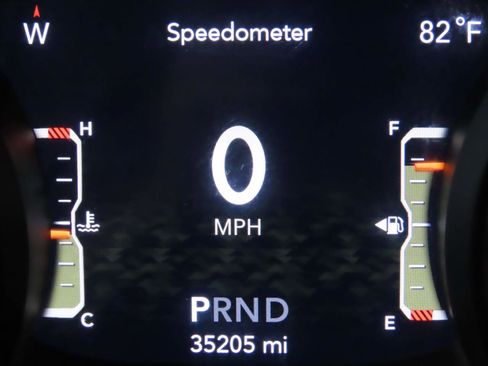 Used 2024 Jeep Wrangler Sahara image 8