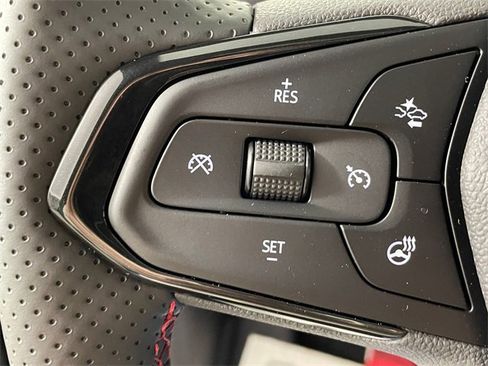 New 2026 Chevrolet Trax RS w/ Sunroof Package image 10