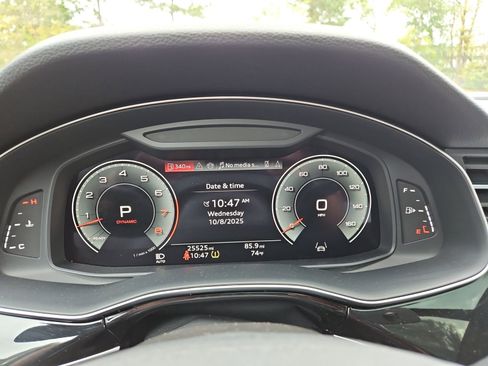 Used 2025 Audi Q7 3.0T Premium Plus AWD/4WD image 23