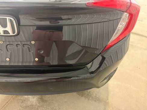 Used 2018 Honda Civic EX image 18