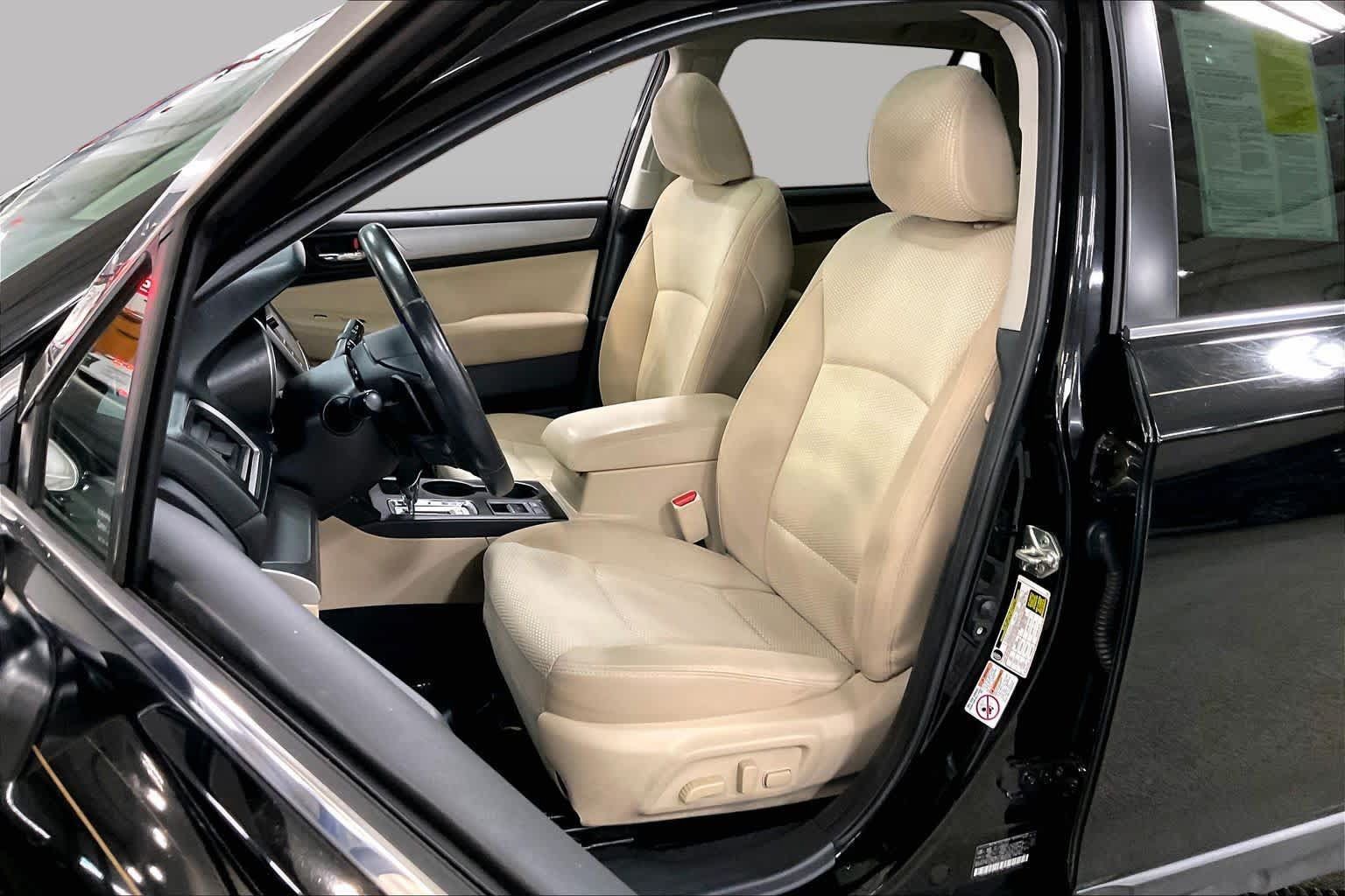 Used 2017 Subaru Outback 2.5i Premium AWD/4WD image 8