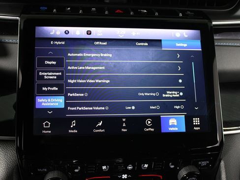 Used 2023 Jeep Grand Cherokee Trailhawk w/ Advanced Protech Group II image 21