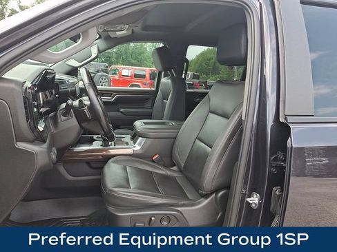 Used 2022 Chevrolet Silverado 1500 RST AWD/4WD image 2