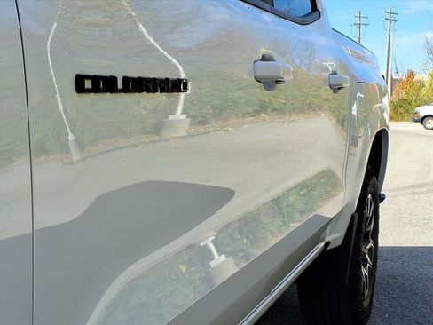 Used 2024 Chevrolet Colorado Z71 w/ Z71 Convenience Package 2 image 34