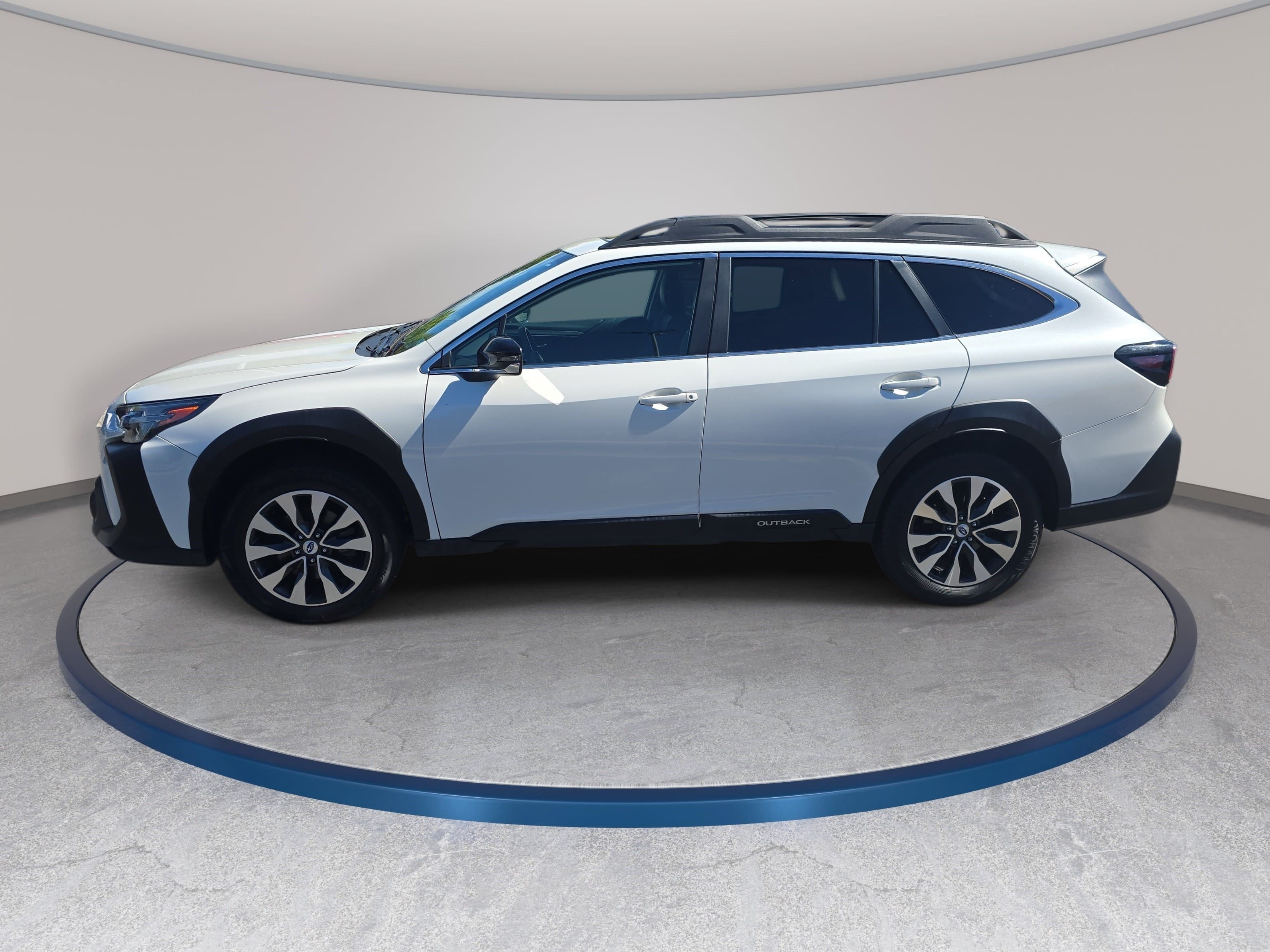 Used 2024 Subaru Outback Limited AWD/4WD image 8