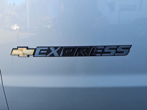 New 2025 Chevrolet Express 2500 image 10