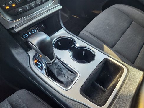 Used 2020 Jeep Grand Cherokee Laredo image 9