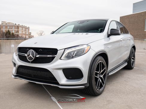 Used 2018 Mercedes-Benz GLE 43 AMG 4MATIC w/ Premium 3 Package image 3