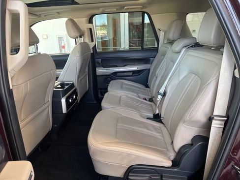 Used 2024 Ford Expedition Max Limited AWD/4WD image 18
