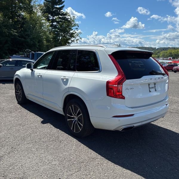 Used 2020 Volvo XC90 T6 Momentum AWD/4WD image 9