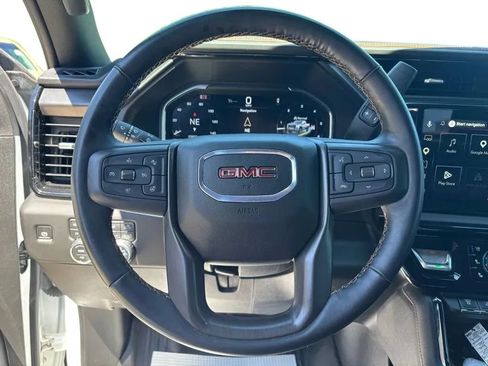 Used 2025 GMC Sierra 2500 AT4 w/ AT4 Premium Plus Package AWD/4WD image 15
